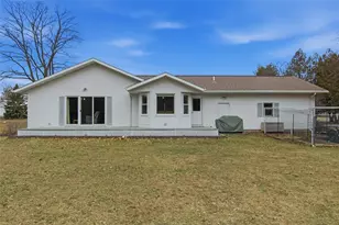 704 Phillips Ave, Ladysmith, WI 54848 - Photo 4