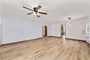 1104 Garfield Ave, Altoona, WI 54720 - Photo 10