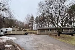 S9220 Hillview Rd, Fall Creek, WI 54742 - Photo 2