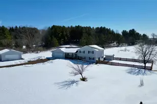 6323 17th Ave, Eau Claire, WI 54703 - Photo 2