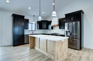 4160 LaSalle St, Eau Claire, WI 54703 - Photo 6