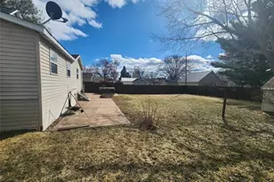627 Gilman St, Stanley, WI 54768 - Photo 4