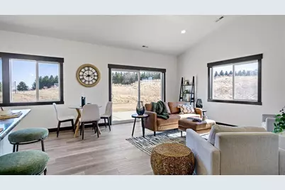 3327 Sunflower Lane, Eau Claire, WI 54703 - Photo 10