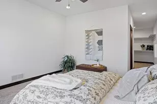 3329 Sunflower Ln, Eau Claire, WI 54703 - Photo 14