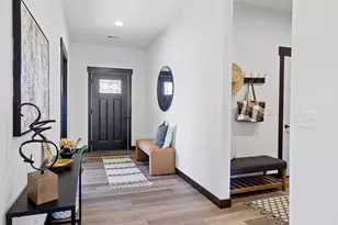 3329 Sunflower Ln, Eau Claire, WI 54703 - Photo 2