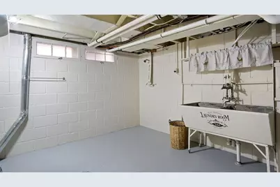 1621 Highland Avenue, Eau Claire, WI 54701 - Photo 54