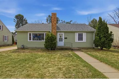 1915 Ohm Avenue, Eau Claire, WI 54701 - Photo 1