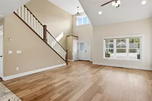 3746 Crest Ridge Ct, Eau Claire, WI 54701 - Photo 6