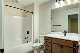 3746 Crest Ridge Ct, Eau Claire, WI 54701 - Photo 32