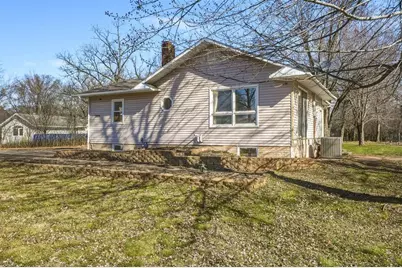 2804 North Lane, Eau Claire, WI 54703 - Photo 4