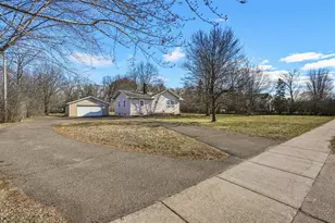 2804 North Ln, Eau Claire, WI 54703 - Photo 2