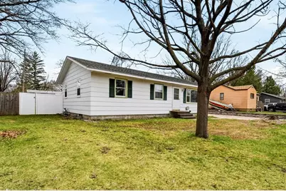 3145 Saturn Avenue, Eau Claire, WI 54703 - Photo 2