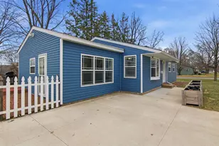 211 11th St, Altoona, WI 54720 - Photo 2