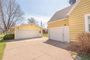 715 Rand St, Chippewa Falls, WI 54729 - Photo 4