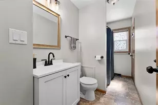 2527 Lynn Ave, Altoona, WI 54720 - Photo 16