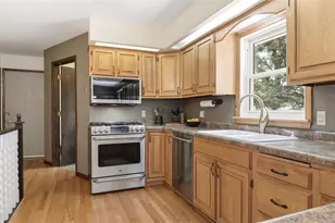 717 Buffington Ct, Eau Claire, WI 54703 - Photo 8