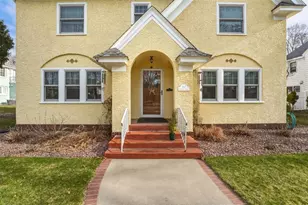 212 McKinley Ave, Eau Claire, WI 54701 - Photo 2