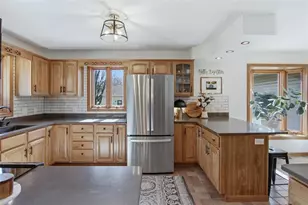 4321 Pine Meadow Dr, Eau Claire, WI 54701 - Photo 4