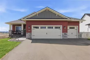 903 S White St, Fall Creek, WI 54742 - Photo 2
