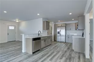 1836 Dorret Rd, Eau Claire, WI 54703 - Photo 4