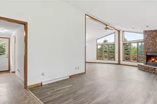 424 Kane Rd, Eau Claire, WI 54703 - Photo 10