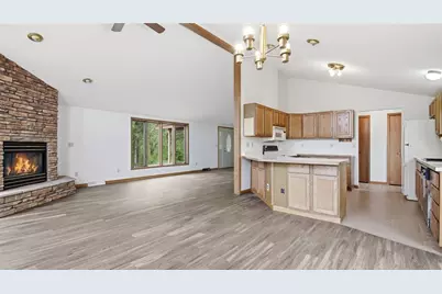 424 Kane Road, Eau Claire, WI 54703 - Photo 12