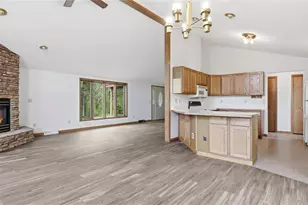 424 Kane Rd, Eau Claire, WI 54703 - Photo 12