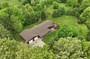 424 Kane Rd, Eau Claire, WI 54703 - Photo 6