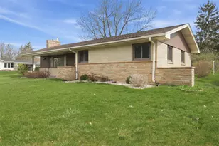 827 Park Ridge Dr, Eau Claire, WI 54703 - Photo 36