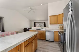 301 Lincolnwood Dr, Black River Falls, WI 54615 - Photo 10