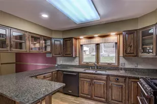 2804 W Princeton Ave, Eau Claire, WI 54703 - Photo 10