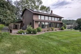 2804 W Princeton Ave, Eau Claire, WI 54703 - Photo 2