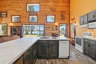 W8895 N Lake Rd, Greenwood, WI 54437 - Photo 14