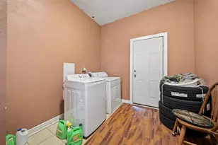 1715 Babcock Street #1 &amp #1/2, Eau Claire, WI 54703 - Photo 22