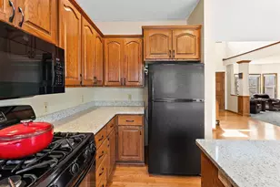 1016 Willow River Rd, Hudson, WI 54016 - Photo 14