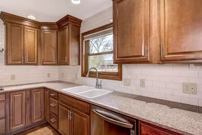 2916 Trinity Street, Eau Claire, WI 54703 - Photo 8