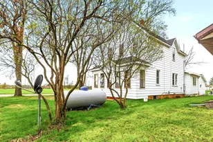 105 E Crumb St, Gilman, WI 54433 - Photo 4