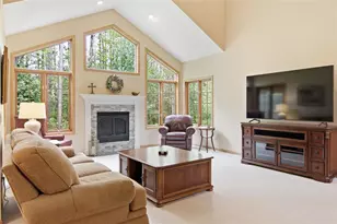 E4400 Pinewood Cir, Eleva, WI 54738 - Photo 8