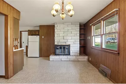 2824 Seymour Road, Eau Claire, WI 54703 - Photo 10