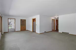 3333 Halsey St, Eau Claire, WI 54701 - Photo 4