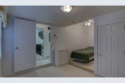 1047 Jefferson Avenue #1,2,3,4, Chippewa Falls, WI 54729 - Photo 18