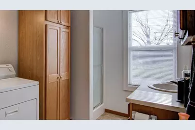 1047 Jefferson Avenue #1,2,3,4, Chippewa Falls, WI 54729 - Photo 12
