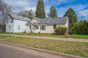 914 Water St, Chippewa Falls, WI 54729 - Photo 4