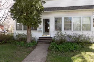 1104 7th Street #1104/1104-1/2, Menomonie, WI 54751 - Photo 4
