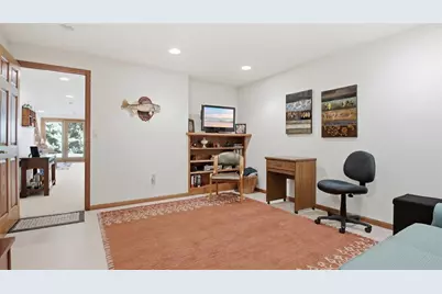 2530 E Princeton Avenue, Eau Claire, WI 54703 - Photo 34