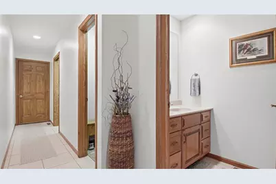 2530 E Princeton Avenue, Eau Claire, WI 54703 - Photo 16