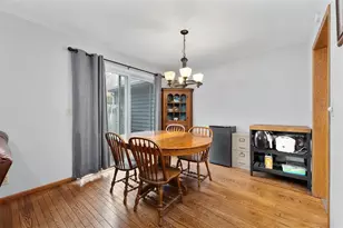 4630 Woodridge Dr, Eau Claire, WI 54701 - Photo 12