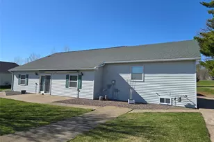 406 W Dell St, New Auburn, WI 54757 - Photo 2