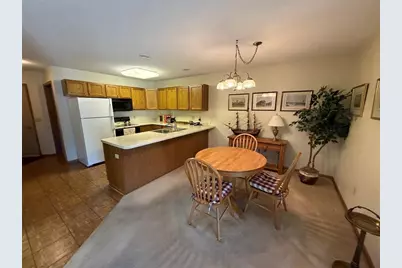 3137 Craig Road, Eau Claire, WI 54701 - Photo 4