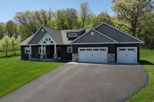 E5189 Basswood Rd, Eau Claire, WI 54701 - Photo 2